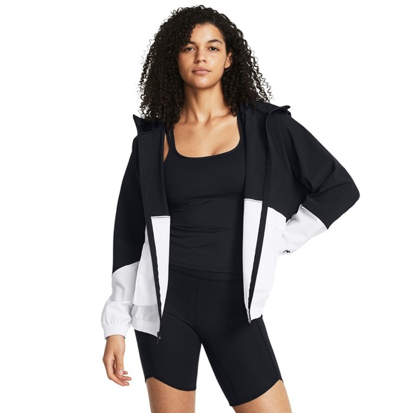 Under Armour - Women’s ArmourSport Cargo
Oversized Jacket - Picture 1 of 12